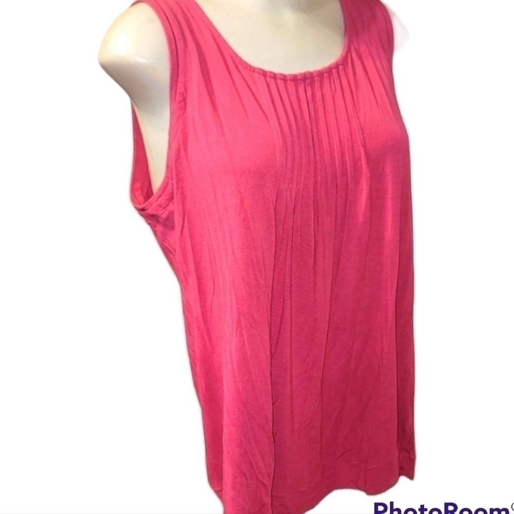 MOTTO Women's Sleeveless Shirt